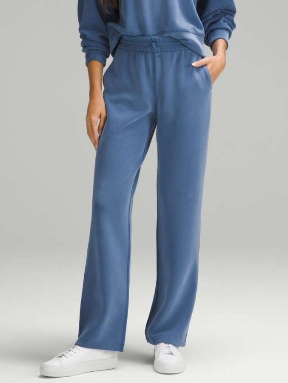 Lululemon Athletica Softstreme Wide Leg Pants Womens Size 0 Blue